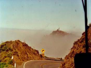 Die Fahrt �ber den Wolken an der K�stenstra�e