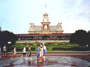 Der Bahnhof des Magic Kingdoms
