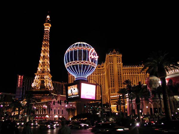 Paris Paris